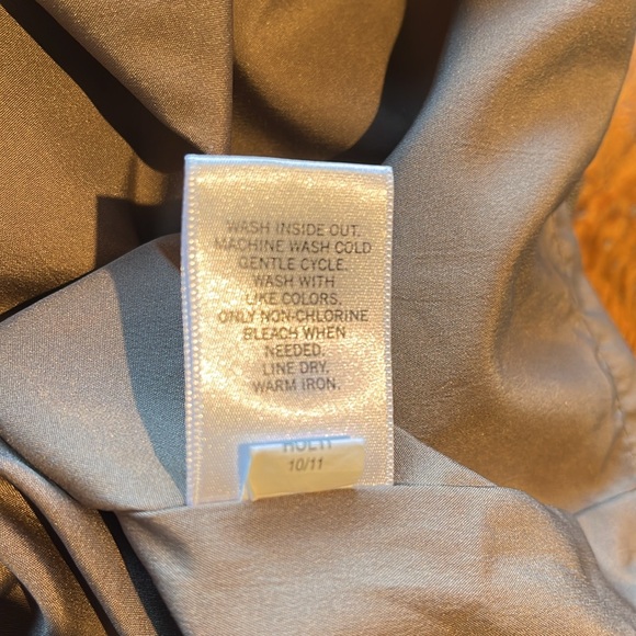 Banana Republic Pencil Skirt - Size 10 - Picture 7 of 9